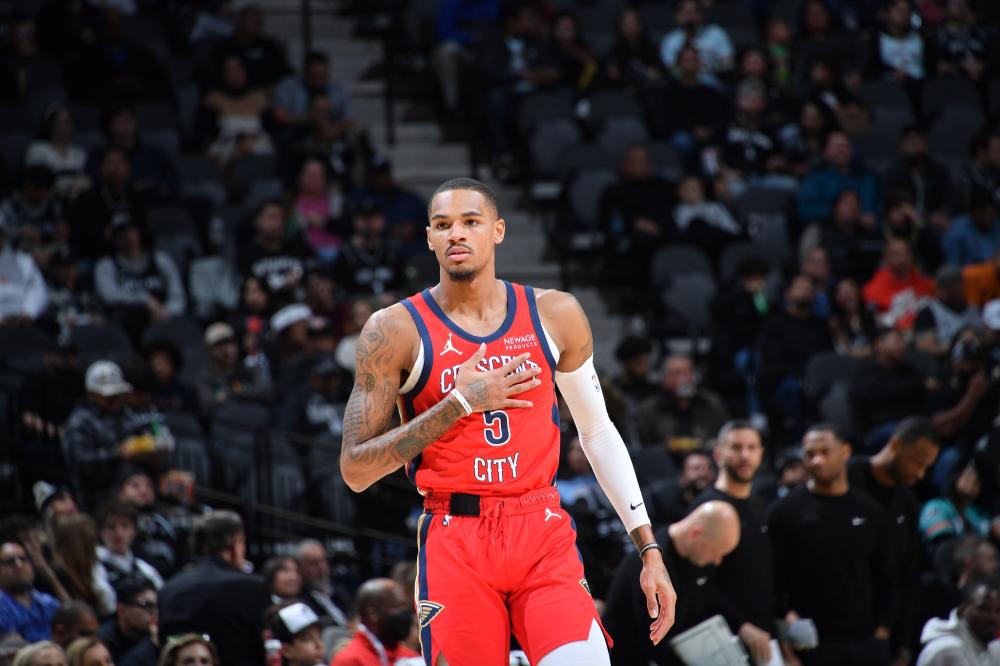 但他们凭借 但他们凭借